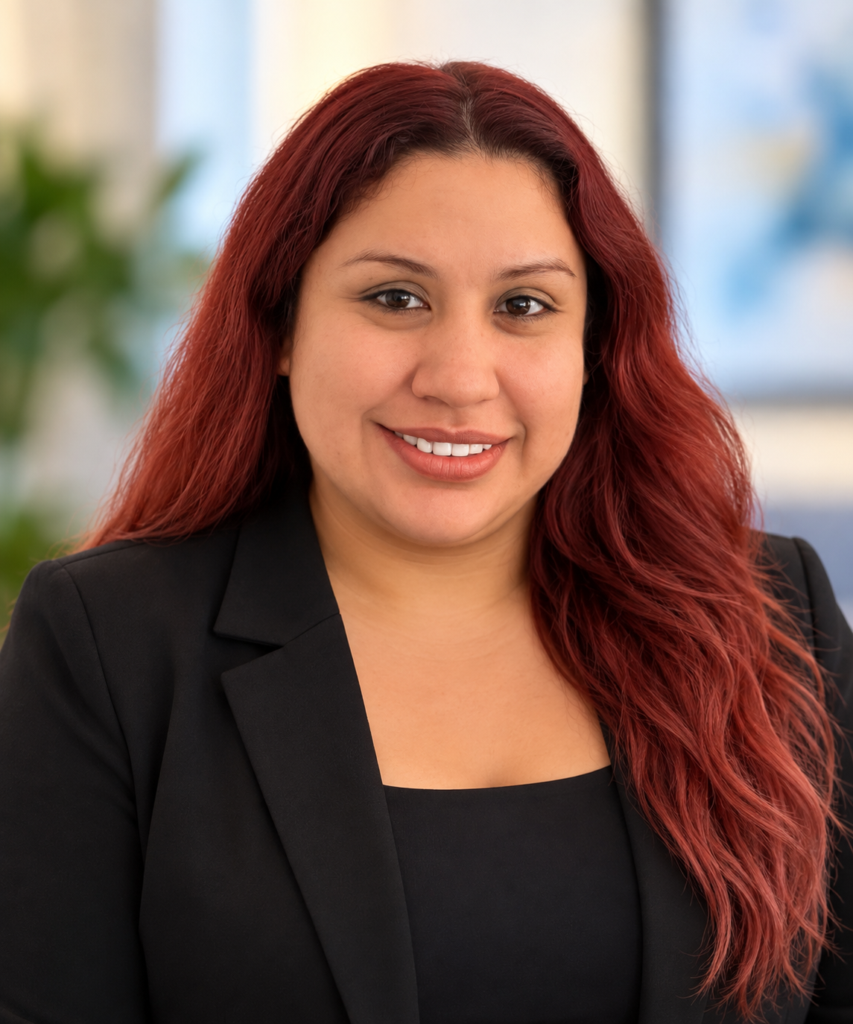 Administrative Staff 4 AL PROF HEADSHOT by Miami Therapist Lotus Counseling