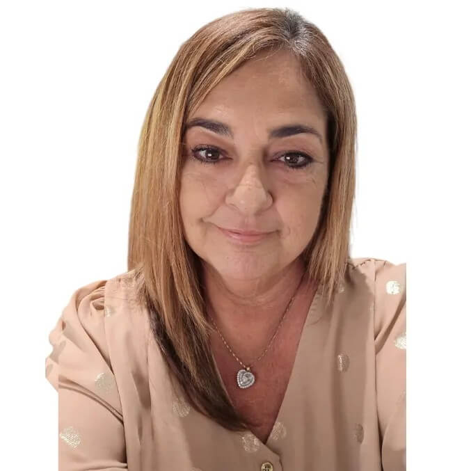 Ariana by Miami Therapist Lotus Counseling