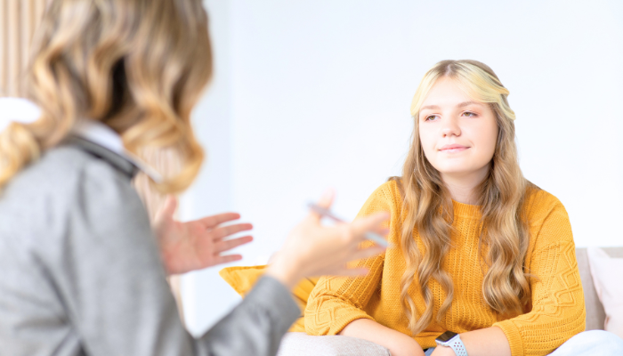 teenage girl in therapy by Miami Therapist Lotus Counseling